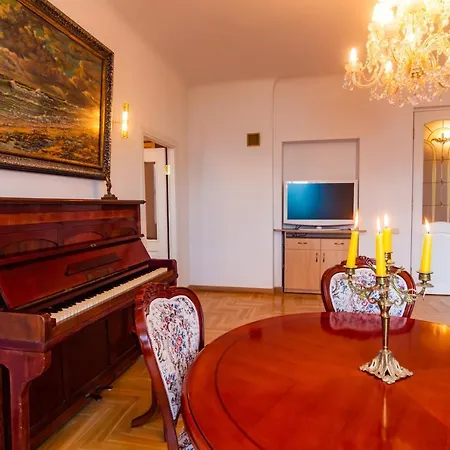 Classic Style In The Center Of Apartment *