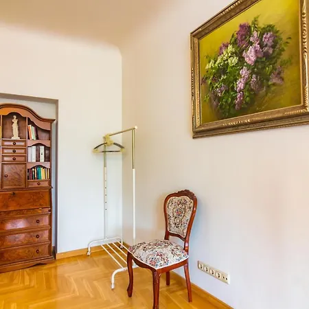 Classic Style In The Center Of