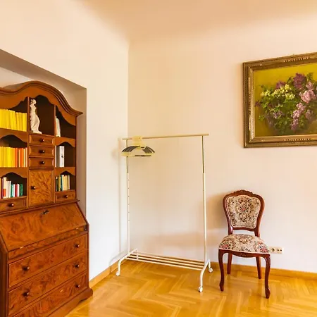 Classic Style In The Center Of Apartment *
