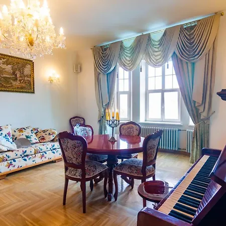 Classic Style In The Center Of *